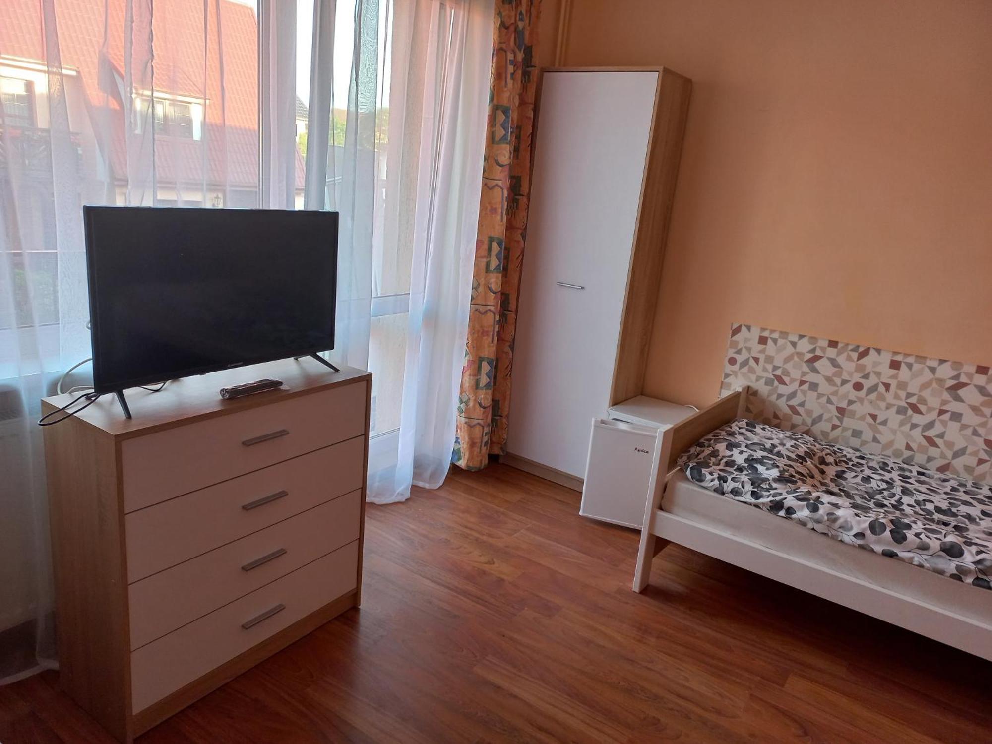 Pokoje Goscinne Bella Миелно Екстериор снимка